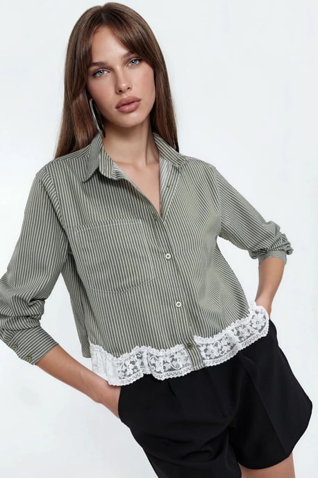 Gestreepte Crop Button-Up Shirt met Kraag - Image 1