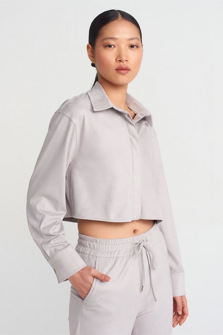Dames Korte Faux Suède Knopenblouse - Image 1