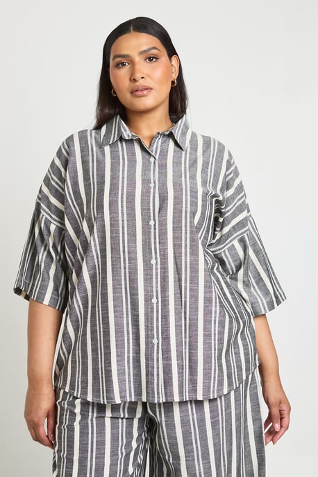 Plus Oversized Stripe Shirt - Image 1