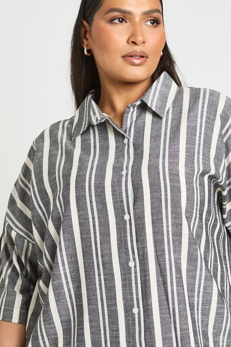 Plus Oversized Stripe Shirt - Image 4