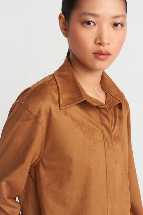 Dames Korte Nep Suede Knopen Shirt - Image 4