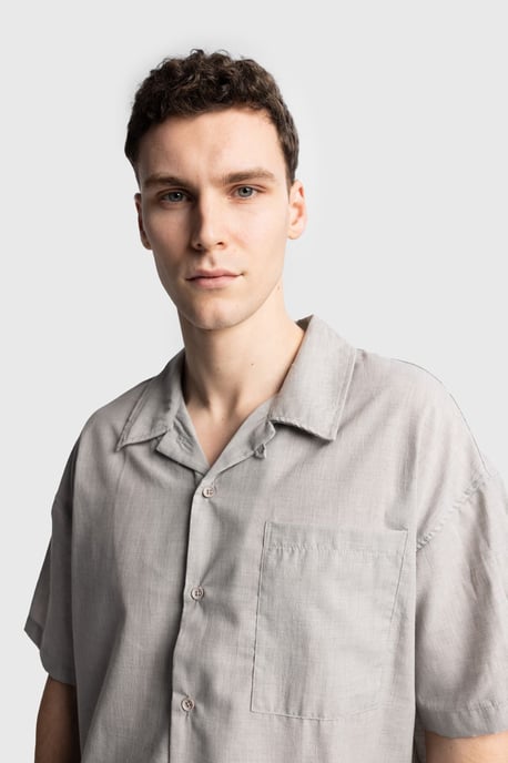 Men's Relaxed Fit Short Sleeve Shirt - Image 2