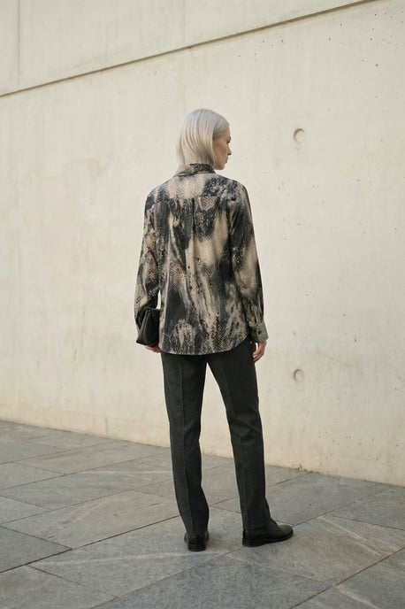 Vrouwen Abstracte Velours Geweven Blouse - Image 4