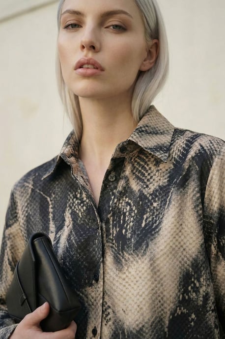 Vrouwen Abstracte Velours Geweven Blouse - Image 6