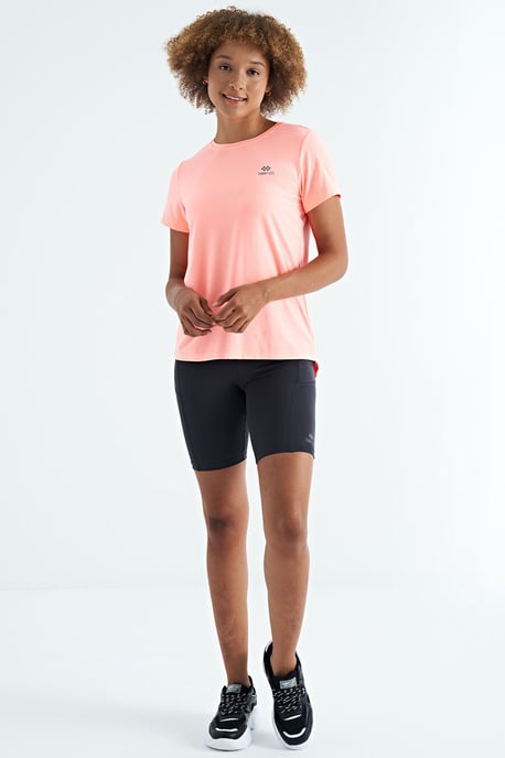 Women's relaxed crew neck T-shirt with side slits - Image 1