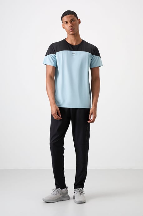 Men's Colour-Blocked Crew Neck T-Shirt - Image 2