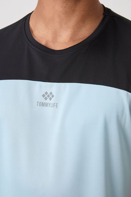 Men's Colour-Blocked Crew Neck T-Shirt - Image 3