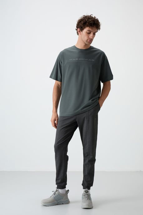 Överdimensionerad T-shirt med crewneck och tryck - Image 3