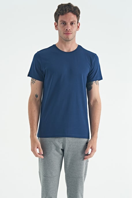 Men's Cotton Elastane Crew Neck T-Shirt - Image 1