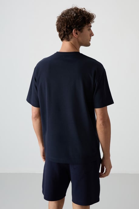 Överdimensionerad T-shirt med crewneck och tryck - Image 6