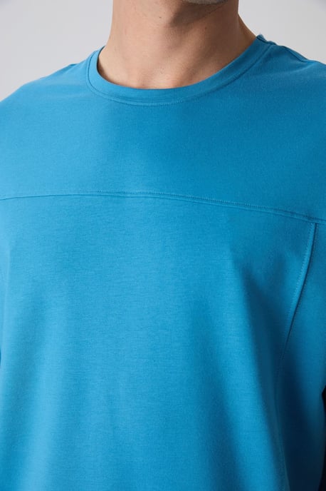 Oversized Crewneck T-shirt - Image 4