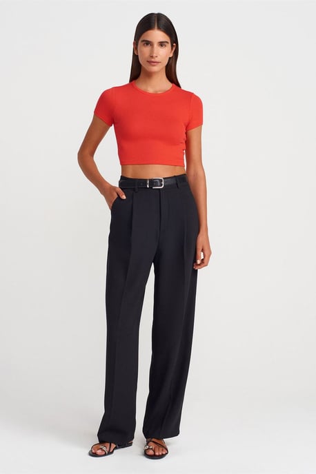 Dames Crop Slim-Fit Crew Neck T-shirt - Image 3