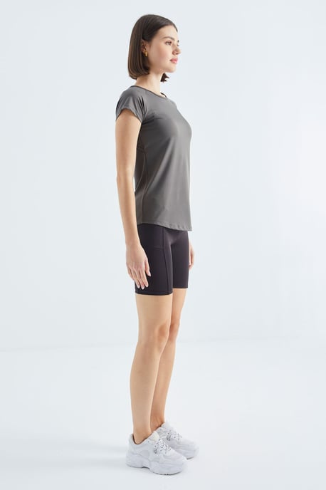 Women's Short-Sleeve Crew Neck T-Shirt - Image 3