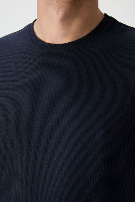 Oversized Col T-shirt - Image 4