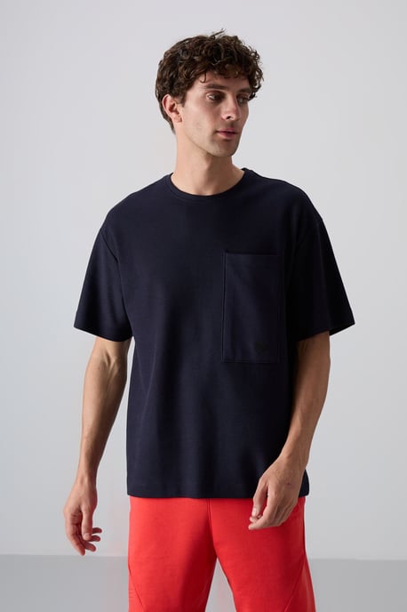 Överdimensionerad T-shirt med rund hals i bomullsblandning och ficka - Image 2