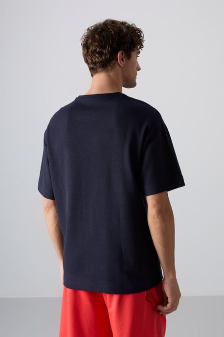 Överdimensionerad T-shirt med rund hals i bomullsblandning och ficka - Image 5