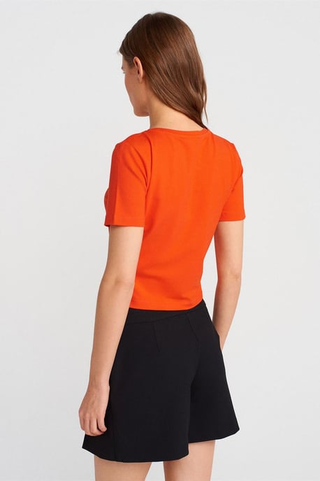 Dames Crop Slim-Fit Crew Neck T-Shirt - Image 2