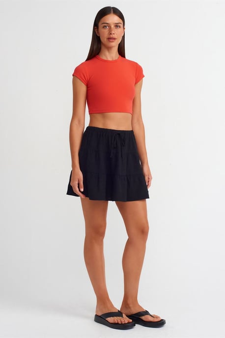 Kvinnors Croppad Slim-Fit T-shirt med Rundad Halsringning - Image 3