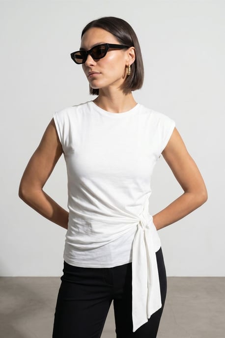 Dames Mouwloze Katoenen T-shirt met Crew Neck en Strikdetail - Image 4