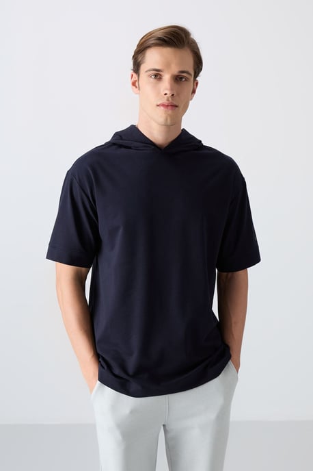 Oversized Hoodie T-shirt met Korte Mouwen - Image 1