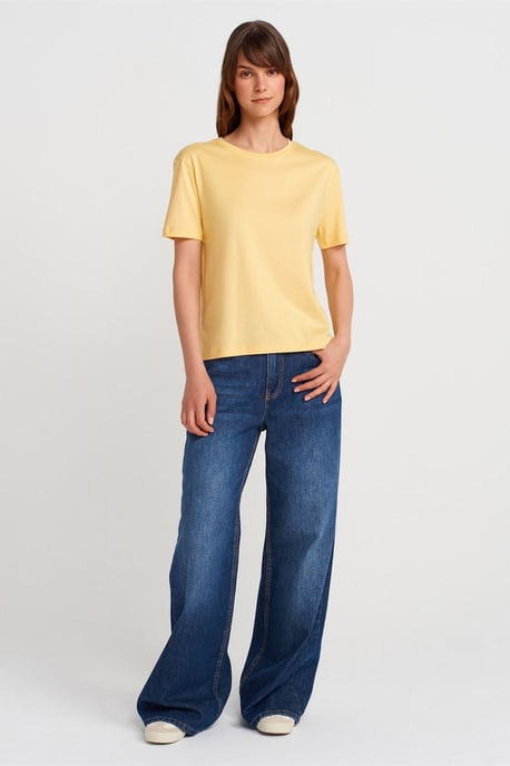 Dames Katoen Modal Crew Neck T-shirt - Image 4