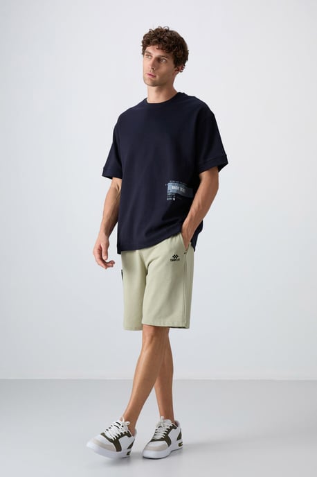 Oversized T-shirt i bomullsblandning med rund hals - Image 2