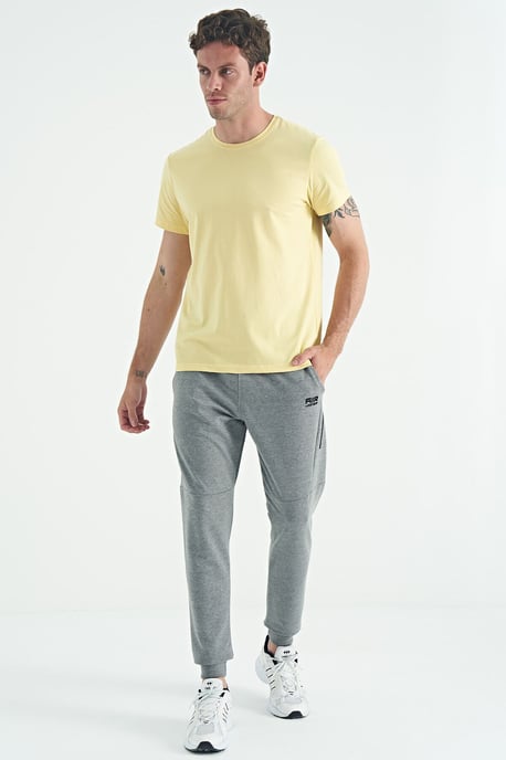 Men's Cotton Elastane Crew Neck T-Shirt - Image 3