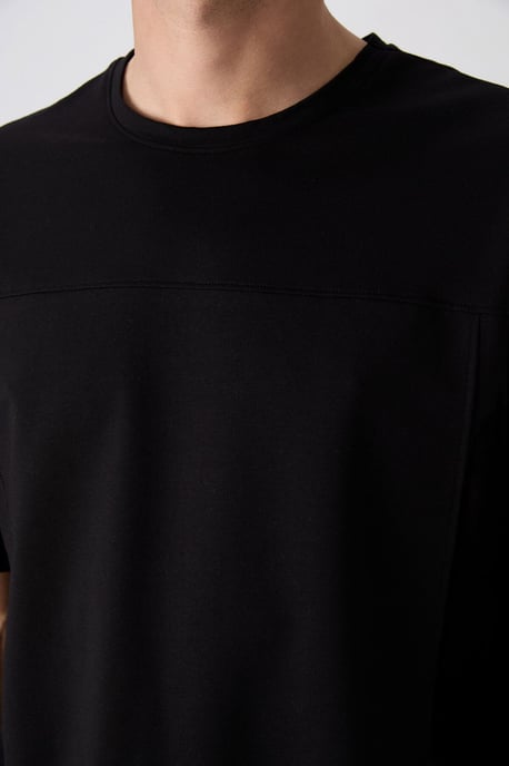 Oversized Crewneck T-shirt - Image 4