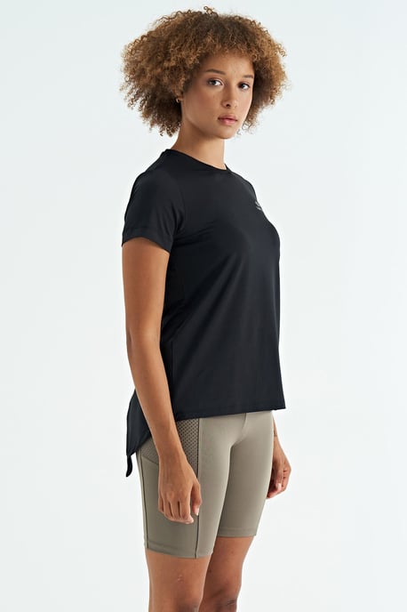 Women's relaxed crew neck T-shirt with side slits - Image 4