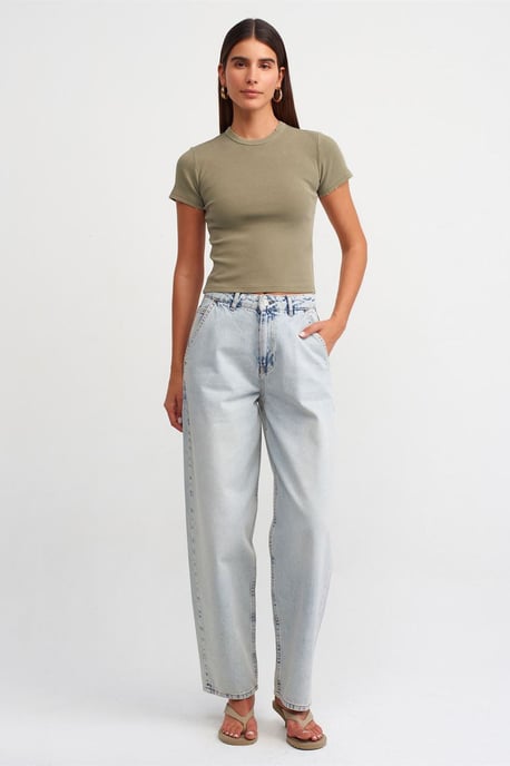 Damernas Slim Fit Croppad T-shirt - Image 3