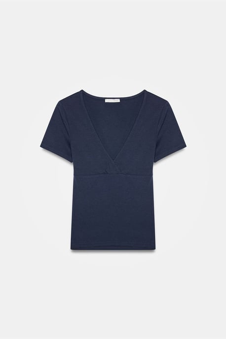 Fitted V-Neck Short-Sleeve T-Shirt - Image 5