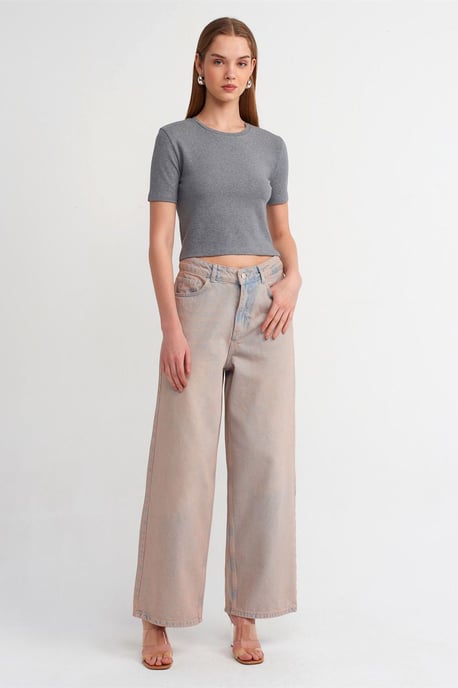Damernas Slim Fit Croppad T-shirt - Image 4