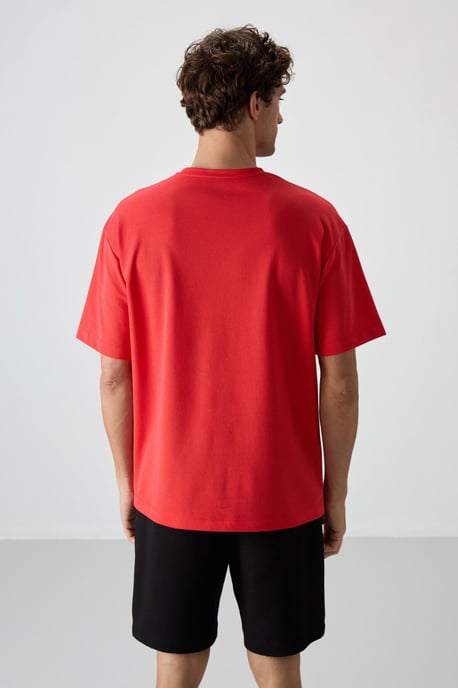 Överdimensionerad T-shirt med crewneck och tryck - Image 5