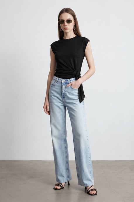 Dames Mouwloze Katoenen T-Shirt met Crew Neck en Strikdetail - Image 4