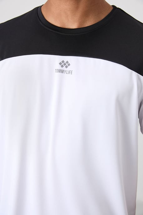 Herrfärgblockerad T-shirt med rund hals - Image 3