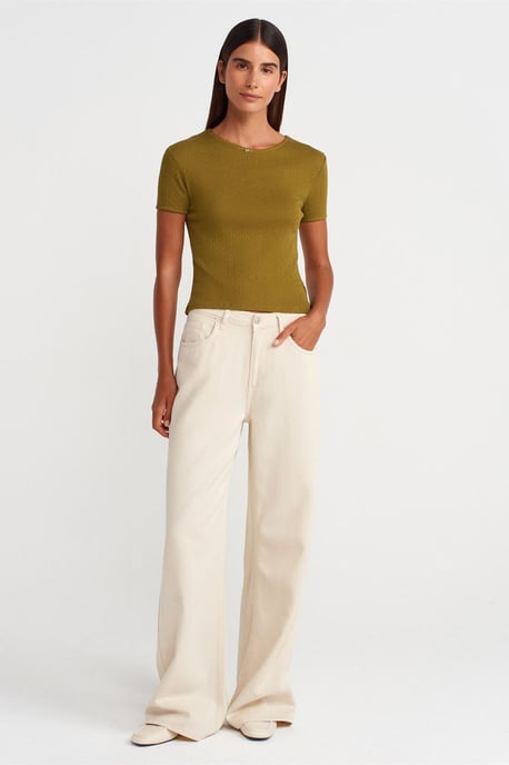 Women's Ribbed Crop T-Shirt - Image 4