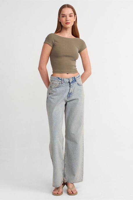 Women's Crop T-Shirt With Square Neck And Cut-Out - Image 3
