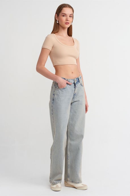 Kvinnors Ribbade Crop T-shirt - Image 3