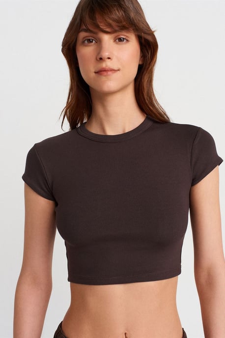 Dames Slim Fit Crop Crew Neck T-Shirt - Image 3