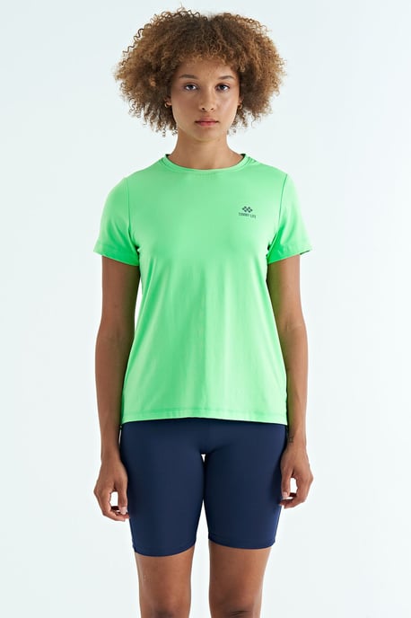 Women's relaxed crew neck T-shirt with side slits - Image 2