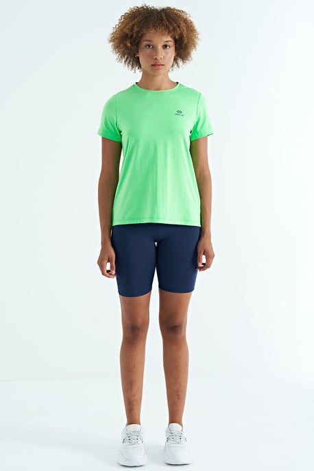 Women's relaxed crew neck T-shirt with side slits - Image 3