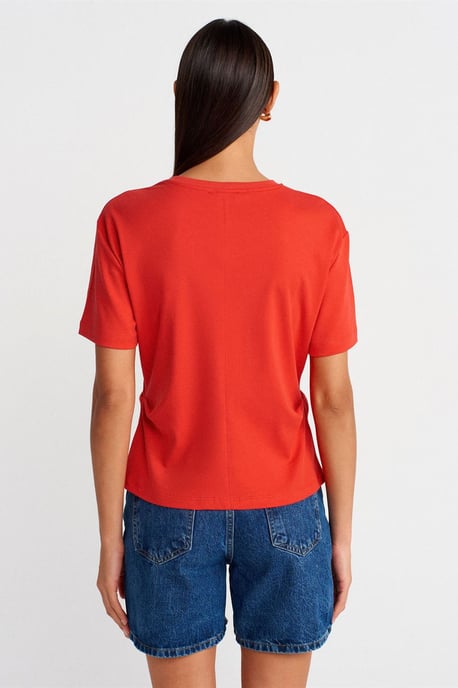 Dam T-shirt i bomull med rund hals och slitsar - Image 2