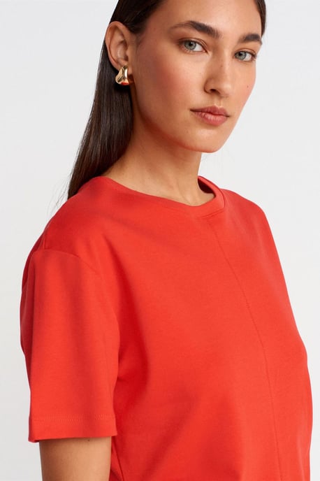 Dam T-shirt i bomull med rund hals och slitsar - Image 3