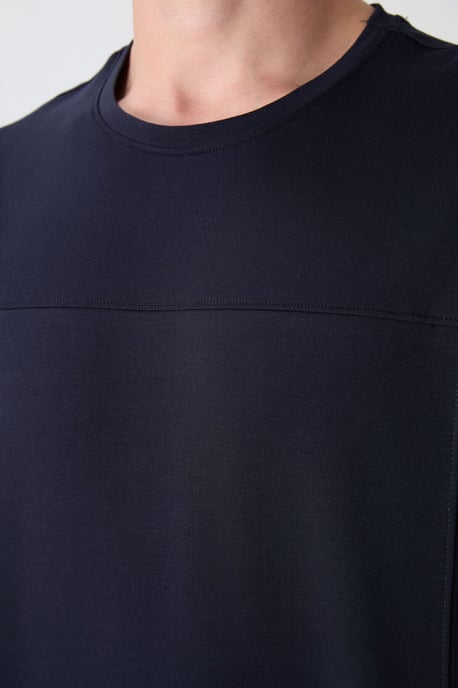 Oversized Crewneck T-shirt - Image 3