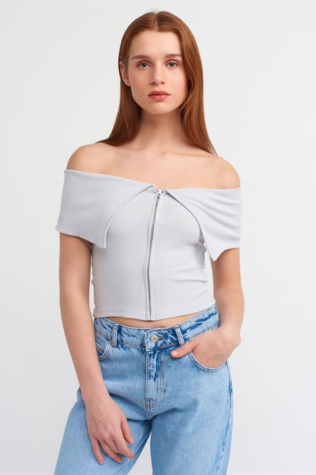 Women's Off-shoulder Crop T-shirt With Zipper - Image 1