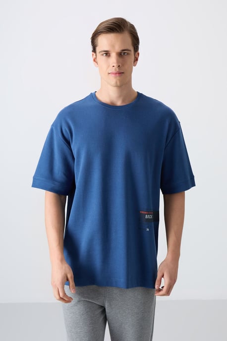 Överdimensionerad T-shirt med bomullsmix och rund hals - Image 4