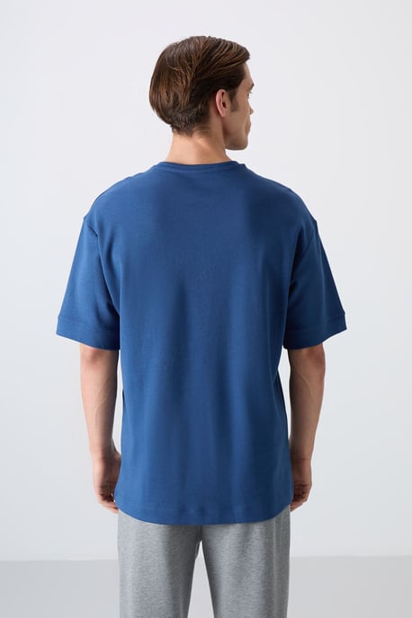 Överdimensionerad T-shirt med bomullsmix och rund hals - Image 5