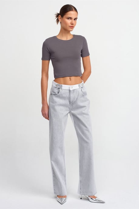 Dam Slim Fit Crop Crew Neck T-shirt - Image 3