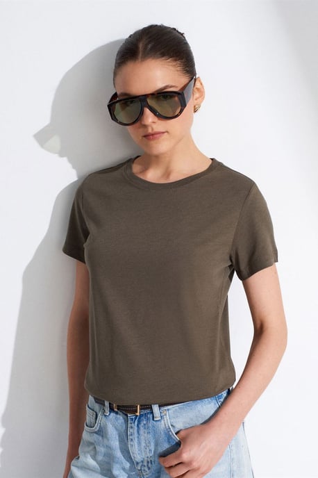 Women's Crew Neck Short Sleeve T-Shirt - Image 3