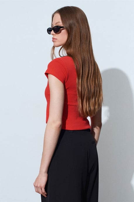 Women's Slim Fit Cotton U-Neck T-Shirt - Image 2